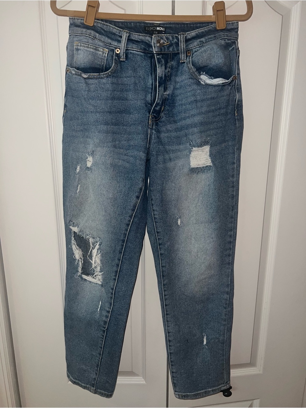 Fashion Nova Women’s Straight Leg Distressed Blue Jeans